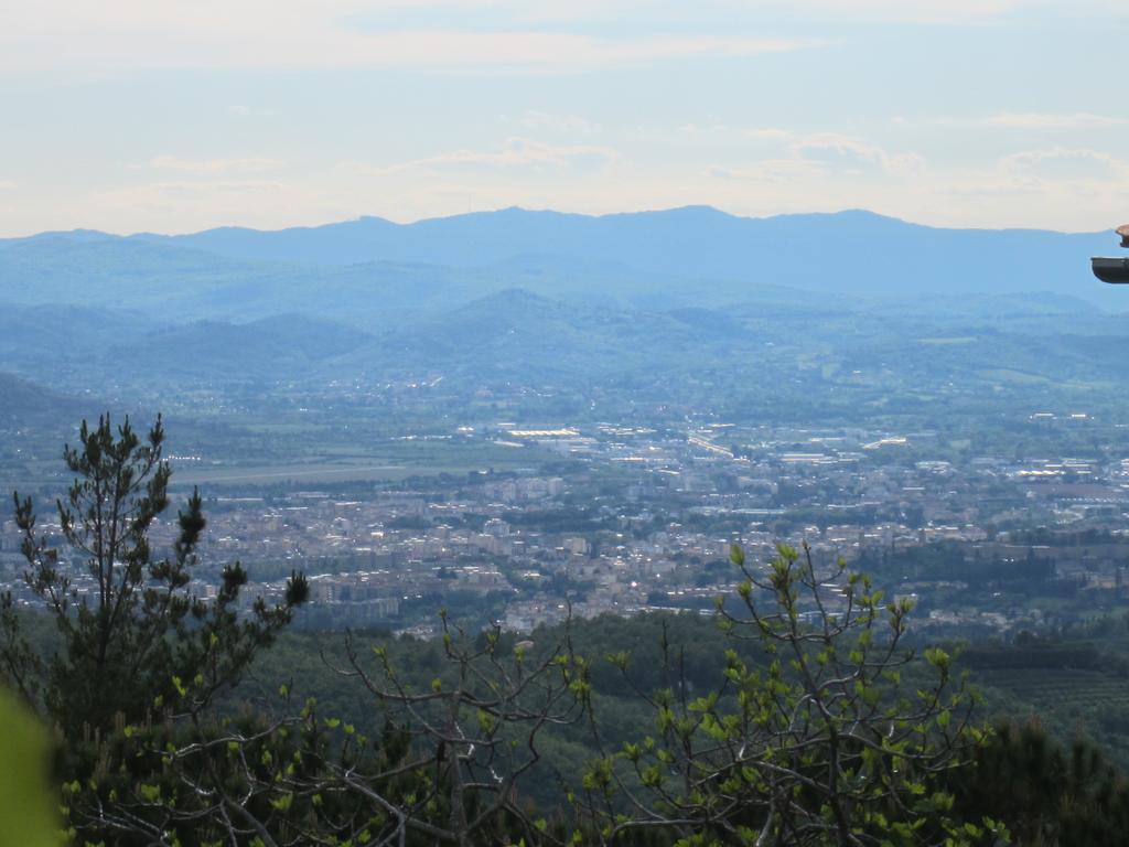 Bed And Breakfast Country Hill Arezzo Buitenkant foto